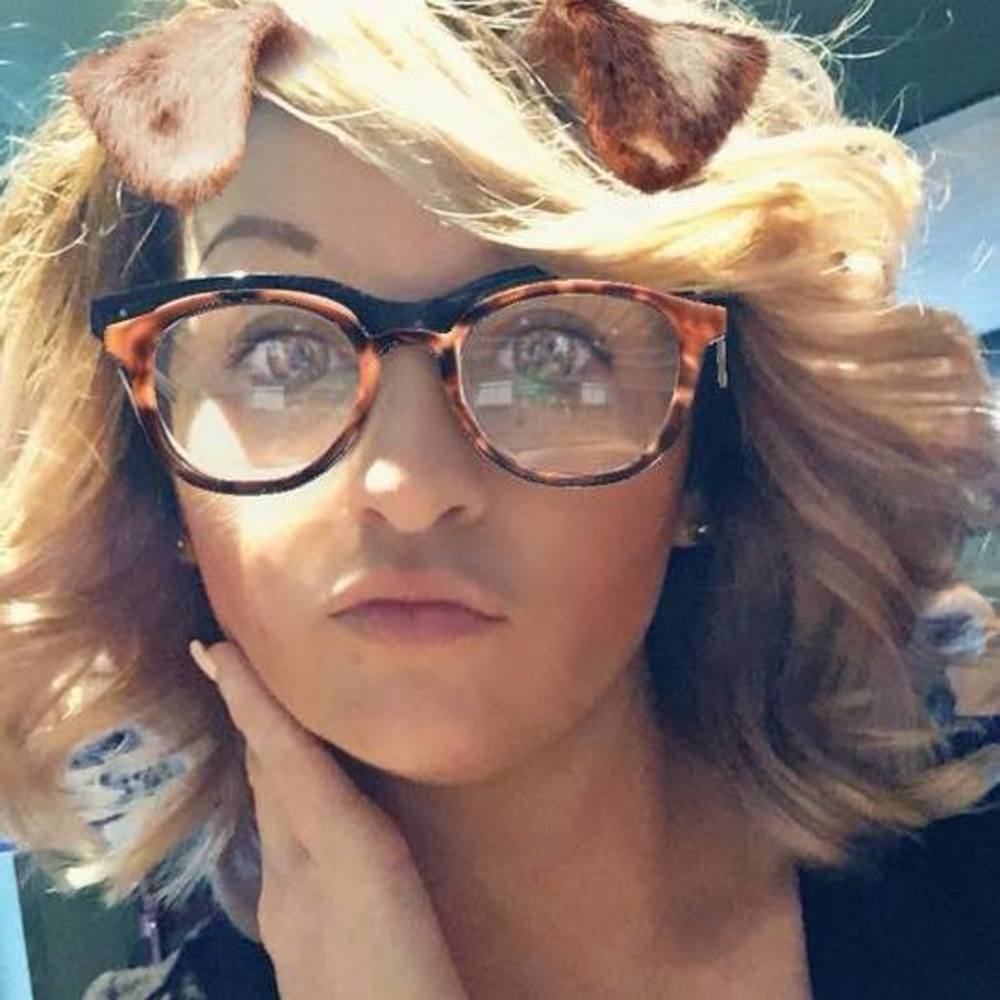 Meet your Posher, Elizabeth